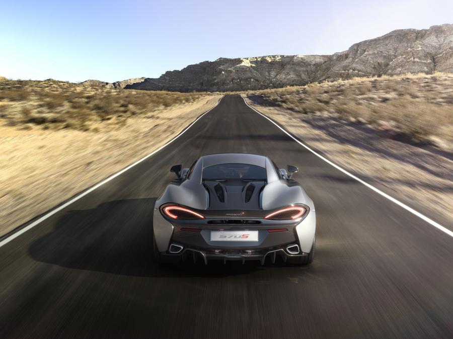  McLaren 570S Coupe 2015 года  (фото 26 из 38)